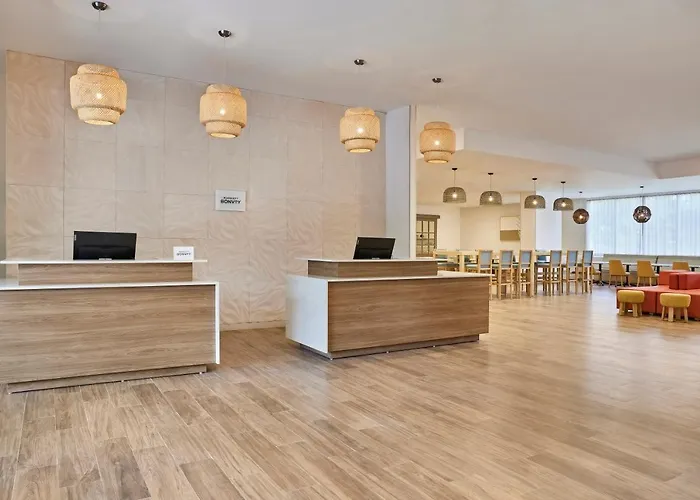 Hotel By Marriott