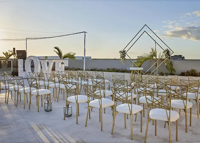 By Marriott Playa del Carmen