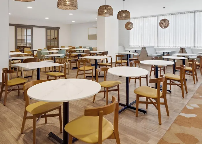 Hotel By Marriott 3*