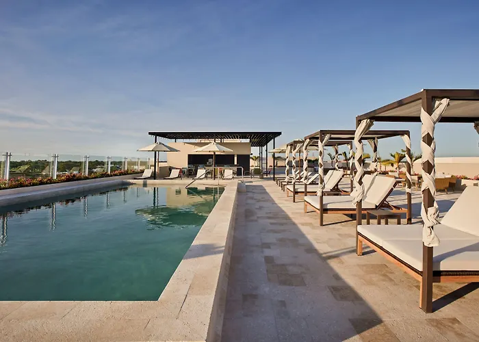 By Marriott Hotel Playa del Carmen
