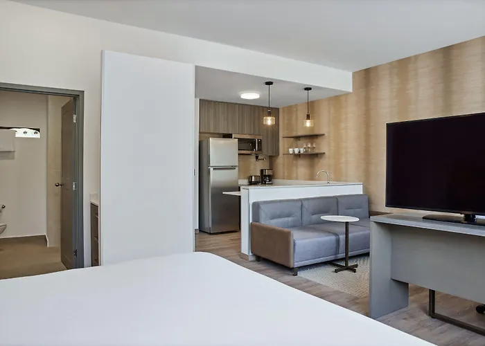 By Marriott Hotel Playa del Carmen